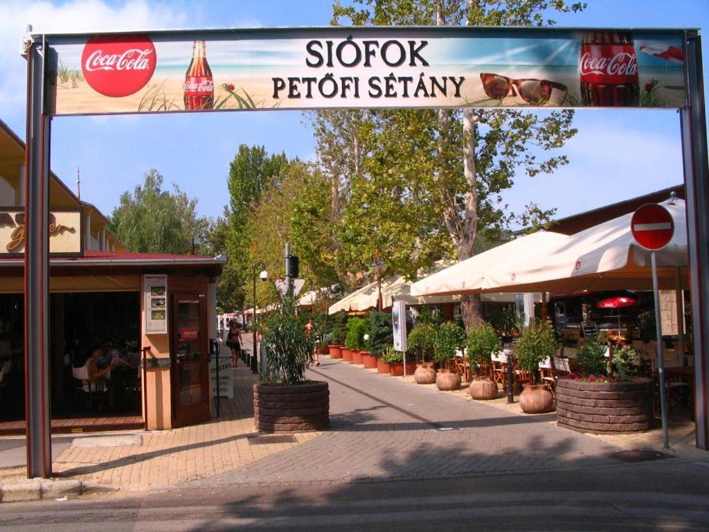 Kr Apartman Siofok Exterior photo
